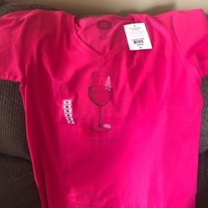 Life is good women’s v neck tee